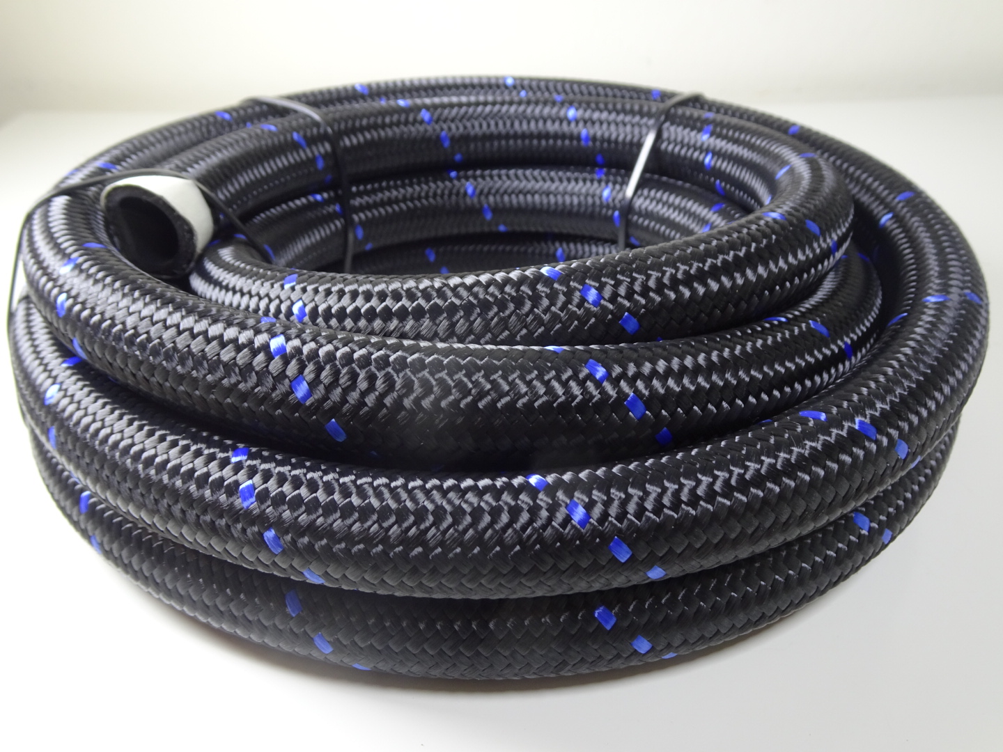 4m AN-10 Nylon-Braided Oil Cooler Hose, Blue Fleck | SKADI - Image 10