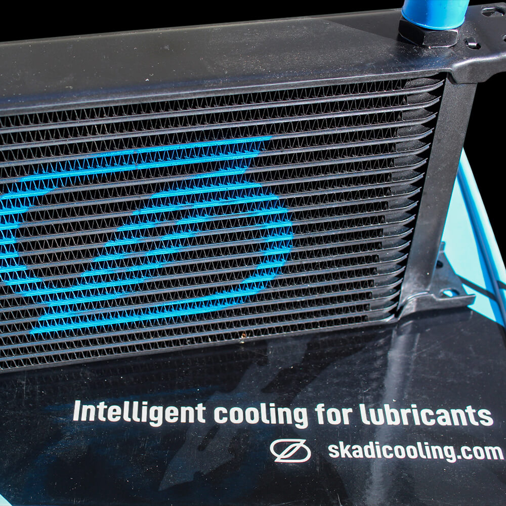 19-Row Mocal-Style AN-10 Oil Cooler, Black | SKADI - Image 3